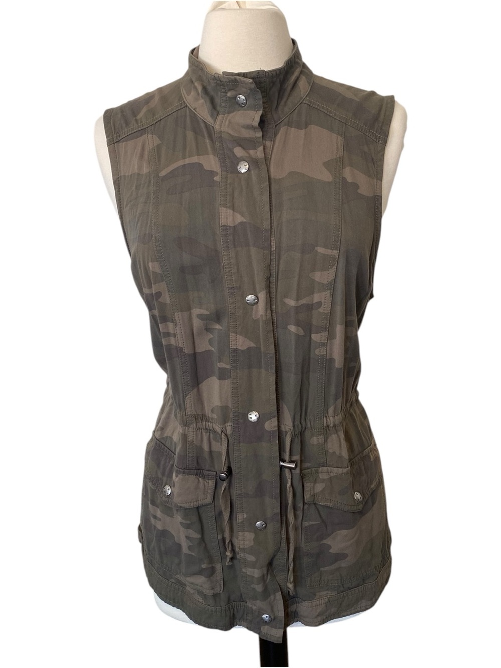 Maurices Camo Utility Safari Sleeveless Vest Drawstring Cargo Pockets Women’s 1X